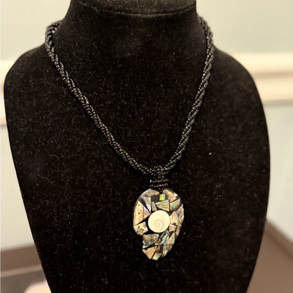 Teardrop Mosaic New Zealand Paua Abalone Black Seed Beads Necklace about 18in